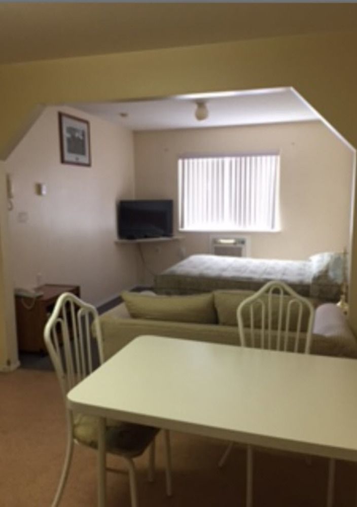 Fraser Bridge Inn And Rv Park Quesnel Buitenkant foto
